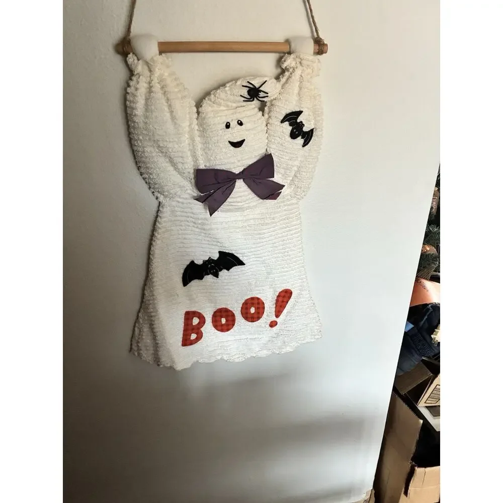 Vtg BOO White Chenille 3D Ghost Spider Attached Wooden Dowel & Hanger Bats Bow
